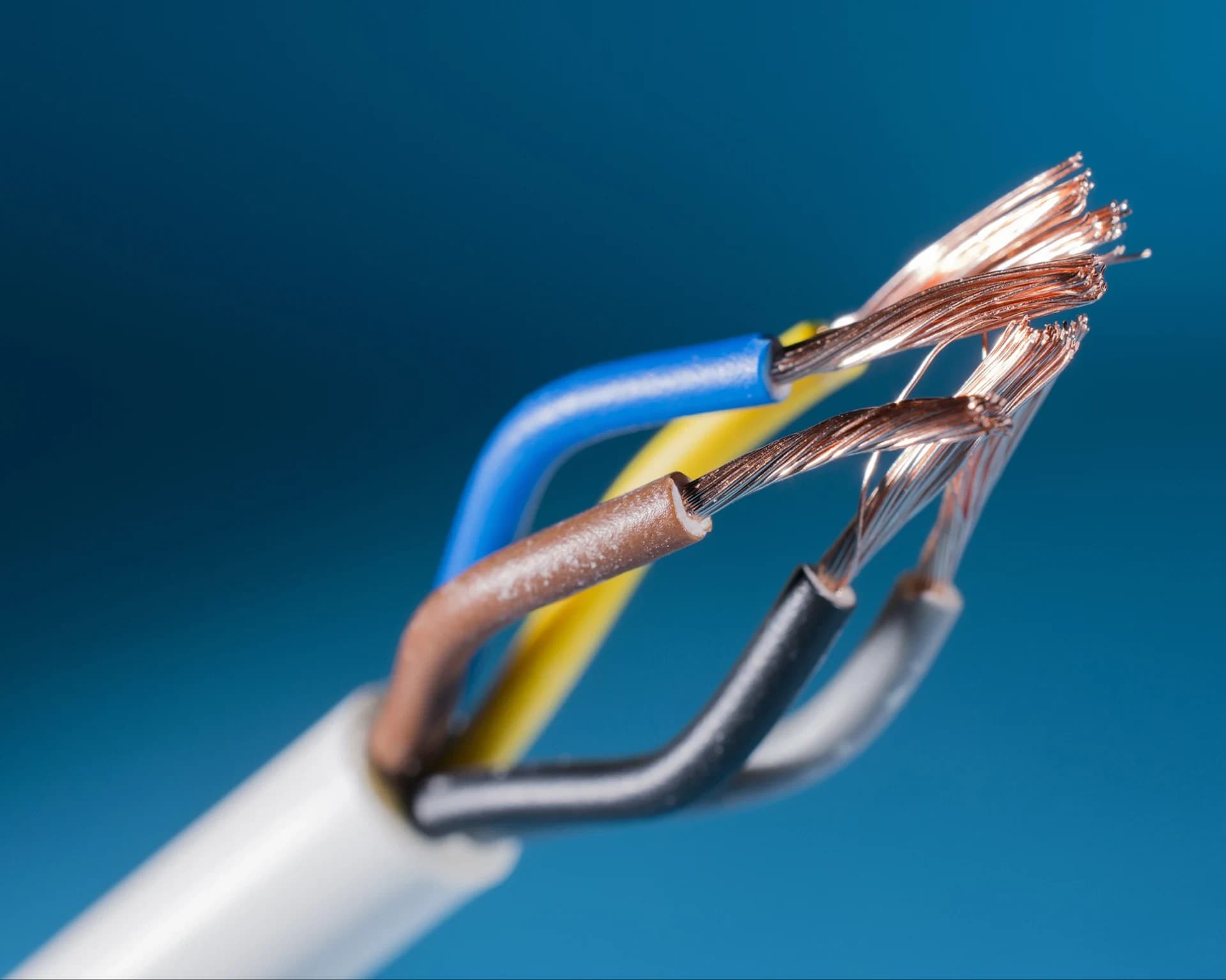 Cavo elettrico multipolare con conduttori in rame